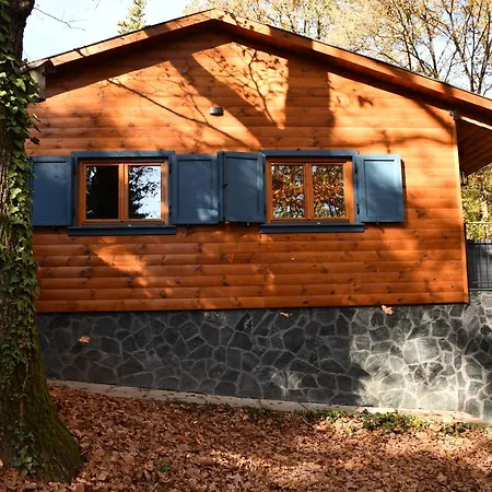 Toelgyudvar Vendeghaz Villa